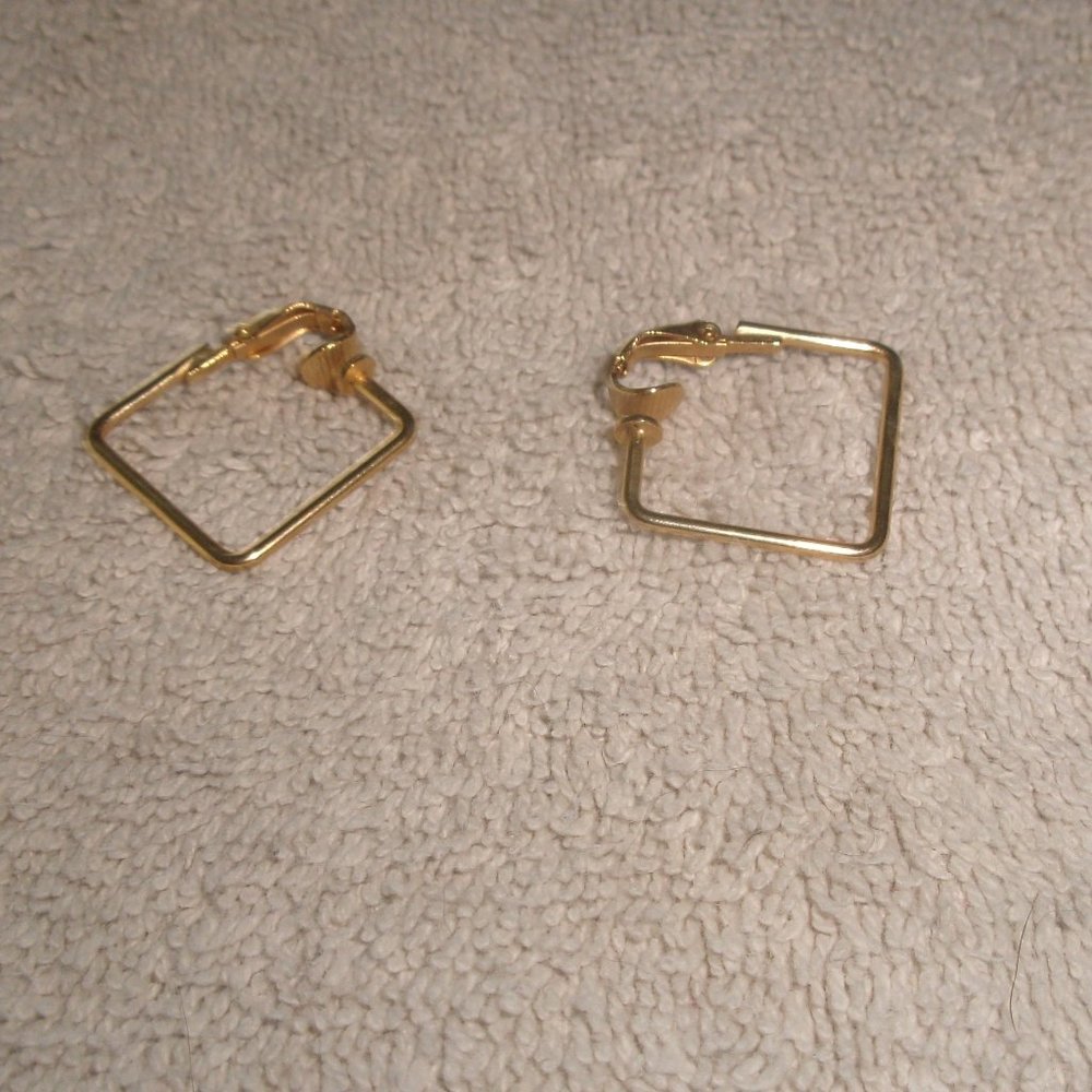 H.J.G. clip earrings gold tone square hoops